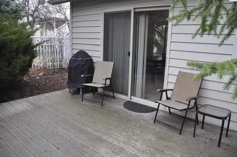 Exterior - 580-582 SE Shoemaker Pl, Pullman, WA 99163 photo 4 of 6