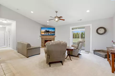 5313 W Wernett Rd, Pasco, WA 99301 photo 13