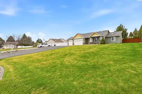 5313 W Wernett Rd, Pasco, WA 99301 photo 3