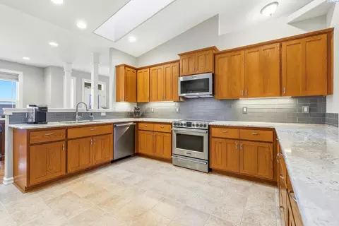 5313 W Wernett Rd, Pasco, WA 99301 photo 9