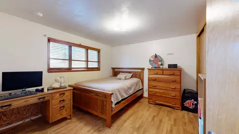 Bedroom - 1310 NW Haven Cir, Pullman, WA 99163 photo 2 of 4