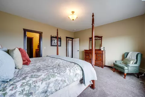Bedroom - 810 SW Windy Point Ct, Pullman, WA 99163 photo 2 of 6