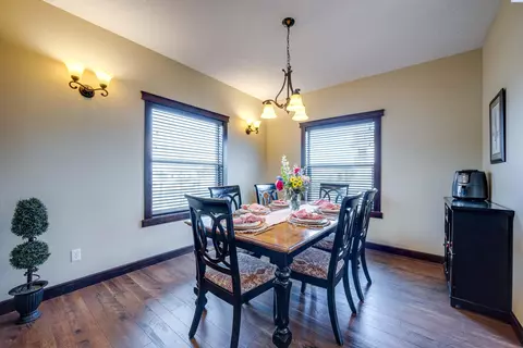 Dining - 810 SW Windy Point Ct, Pullman, WA 99163 photo 1 of 3