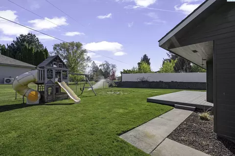 Exterior - 11021 View Ln, Pasco, WA 99301 photo 4 of 4