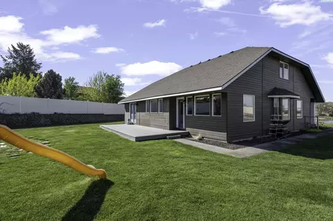 Exterior - 11021 View Ln, Pasco, WA 99301 photo 2 of 4