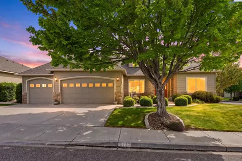 1115 S Harrison St, Kennewick, WA 99338