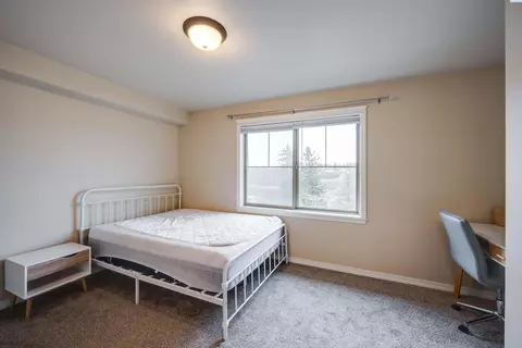 Bedroom - 715 NE Oak Street Condo B, Pullman, WA 99163 photo 3 of 5