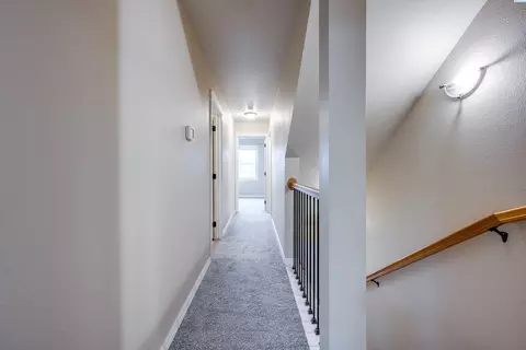 Entry Way - 715 NE Oak Street Condo B, Pullman, WA 99163 photo 3 of 3