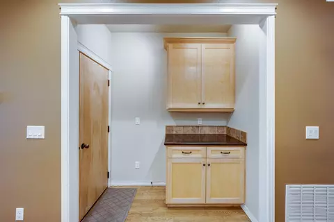 Entry Way - 715 NE Oak Street Condo B, Pullman, WA 99163 photo 2 of 3