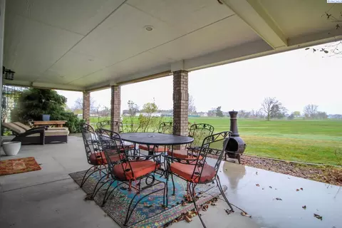 Exterior - 127 Willow Cir, Pasco, WA 99301 photo 3 of 3