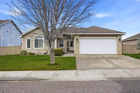 1207 S Jefferson St, Kennewick, WA 99338