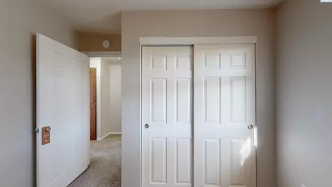Bedroom - 1708 NW Lamont St, Pullman, WA 99163 photo 4 of 4