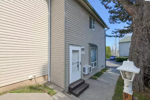 1708 NW Lamont St, Pullman, WA 99163