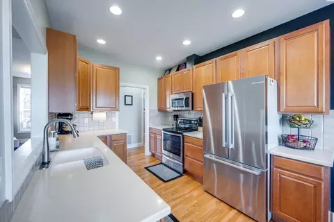 Kitchen - 1215 Sunnyside Dr, Pullman, WA 99163 photo 3 of 3