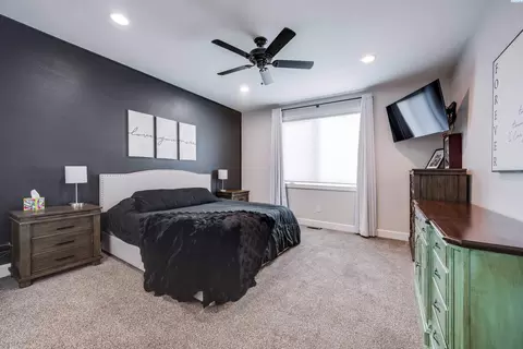 Bedroom - 1215 Sunnyside Dr, Pullman, WA 99163 photo 1 of 5