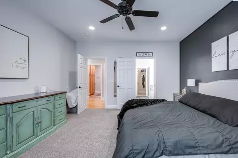 Bedroom - 1215 Sunnyside Dr, Pullman, WA 99163 photo 2 of 5