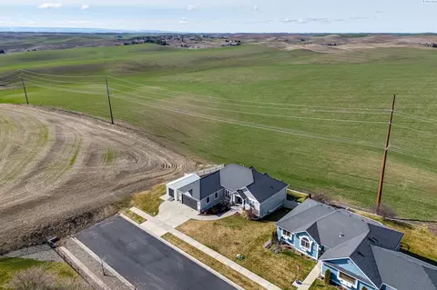 View/Area - 1215 Sunnyside Dr, Pullman, WA 99163 photo 3 of 6