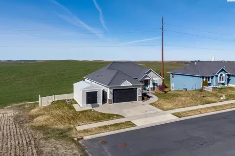 View/Area - 1215 Sunnyside Dr, Pullman, WA 99163 photo 1 of 6