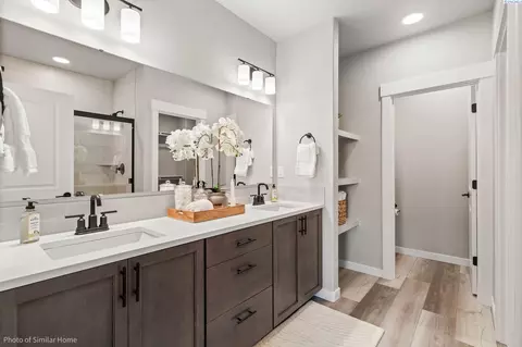 Bath - 6531 Road 52, Pasco, WA 99301 photo 3 of 3