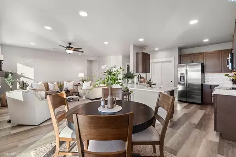 Dining - 6531 Road 52, Pasco, WA 99301 photo 1 of 1