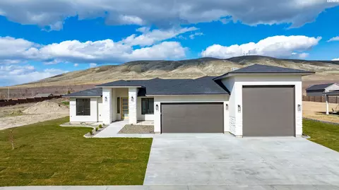 3934 Highview St, Richland, WA 99352