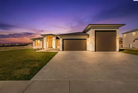 3934 Highview St, Richland, WA 99352