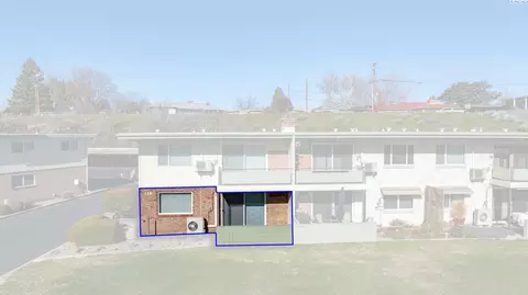 119 N Wavelry Pl #A, Kennewick, WA 99336