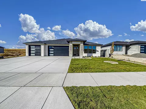 2839 Savanna Ave, Richland, WA 99352
