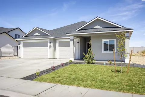 211 Packer St, Prosser, WA 99350