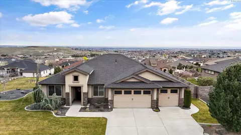 1658 Sorrento Ln, Richland, WA 99352