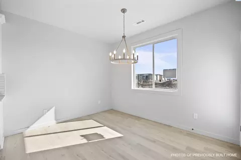 Dining - 606 Eureka Ave, Pasco, WA 99301 photo 1 of 2