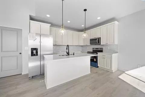 Kitchen - 606 Eureka Ave, Pasco, WA 99301 photo 1 of 3