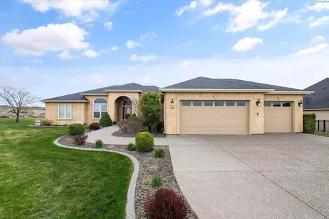 420 Sundance Dr, Richland, WA 99352