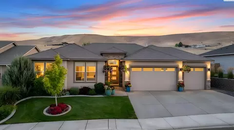 2629 W 44th Pl, Kennewick, WA 99337