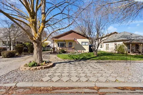 819 Main, Prosser, WA 99350