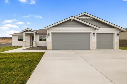 6626 W 30th Pl, Kennewick, WA 99338