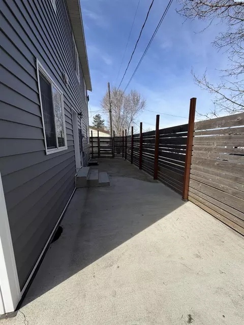 Exterior - 620 SE Mckenzie St, Pullman, WA 99163 photo 9 of 10