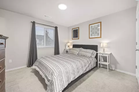 Bedroom - 112 Bitters Loop, Grandview, WA 98930 photo 1 of 4