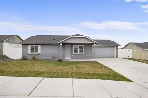 112 Bitters Loop, Grandview, WA 98930