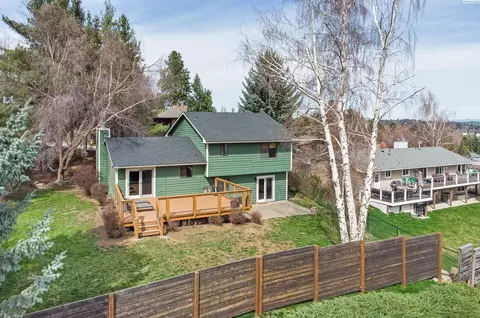 Exterior - 645 Staley Dr, Pullman, WA 99163 photo 5 of 11