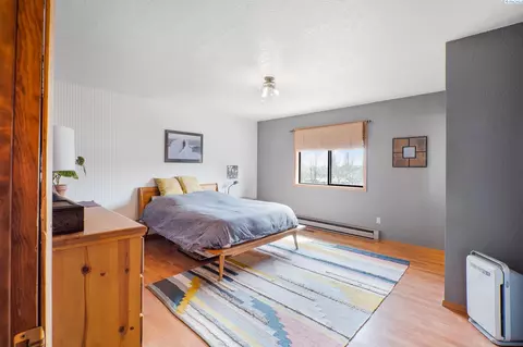 Bedroom - 645 Staley Dr, Pullman, WA 99163 photo 4 of 4