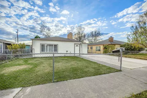 308 N 310 N 12th Ave, Pasco, WA 99301
