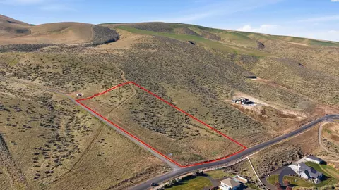 75029 E Homestead Rd, Kennewick, WA 99338