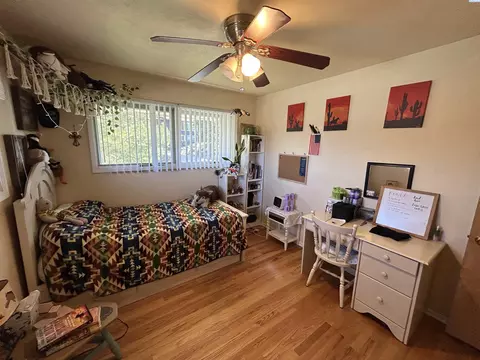 Bedroom - 115 SW Skyline Dr, Pullman, WA 99163 photo 6 of 8