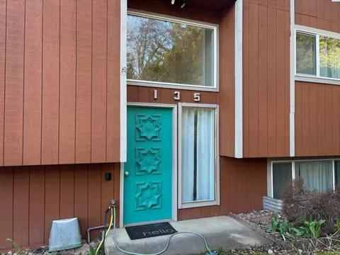 135 NW Robert St, Pullman, WA 99163 photo 2