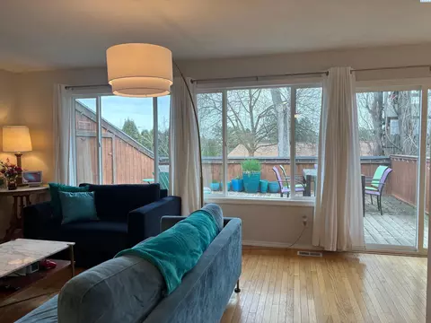 Living - 135 NW Robert St, Pullman, WA 99163 photo 2 of 2