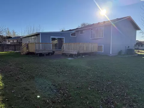 Exterior - 6105 W Sylvester St, Pasco, WA 99301 photo 4 of 8