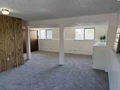 Living - 6105 W Sylvester St, Pasco, WA 99301 photo 6 of 6