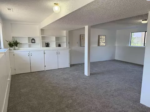 Living - 6105 W Sylvester St, Pasco, WA 99301 photo 4 of 6
