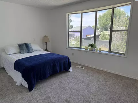 Bedroom - 6105 W Sylvester St, Pasco, WA 99301 photo 1 of 6